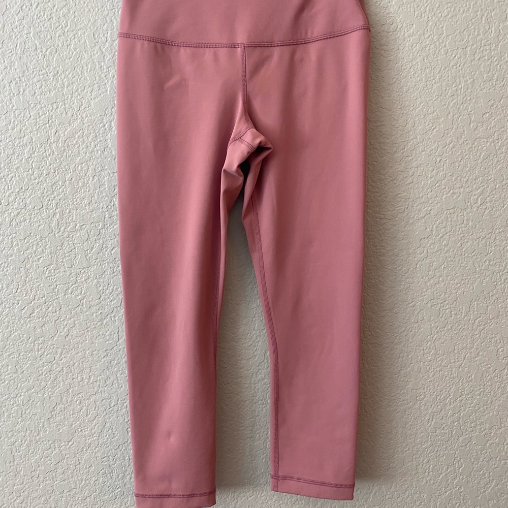 90 Degree by Reflex Rose Pink Cropped Leggings